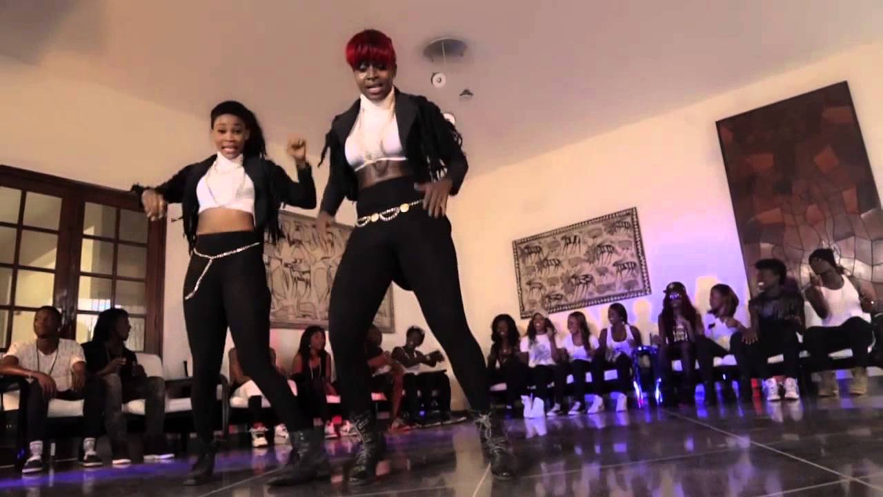 SANDIA CHOU CHOU & ANNICK CHOCO (La vidéo officielle)