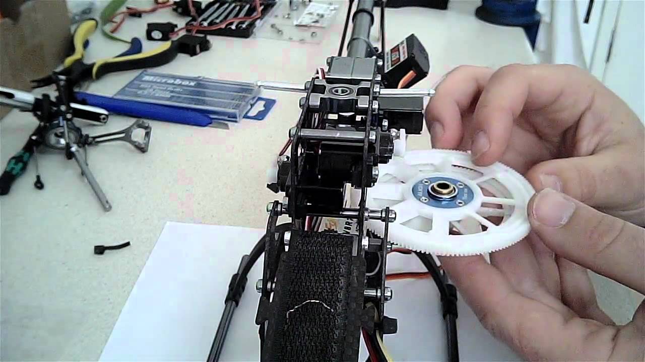HK-450GT Flybarless Conversion - pt 3 - Installing The Servos FBL Rotor Head and Gyro
