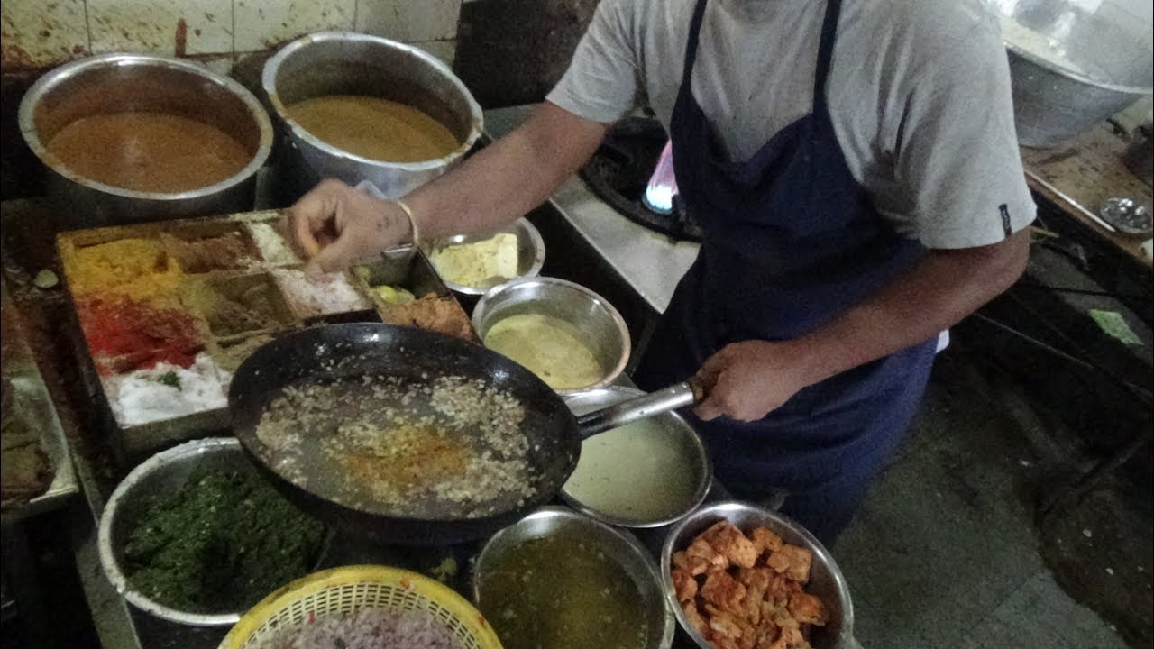 Restaurant Recipe for Papad (Poppadom) Rolls Stuffed with Minced Veg at Hotel Atithi, Charoti, India