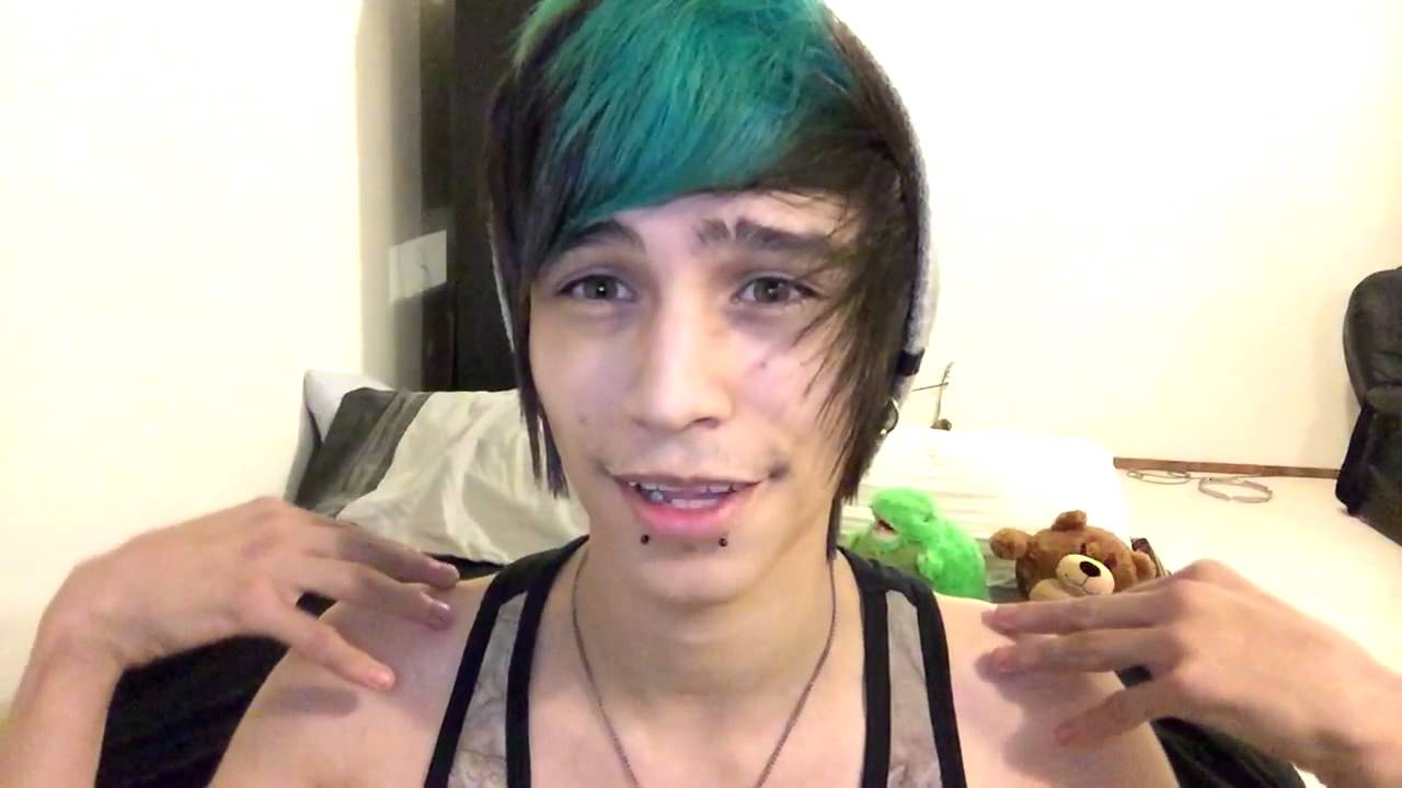How To Survive High School // Diegosaurs