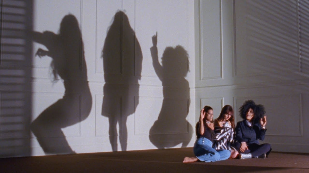 Ibeyi - Me Voy feat. Mala Rodriguez (Official Music Video)