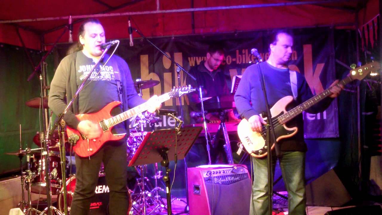 Sultans Of Swing - Dire Straits Cover by Mario Stracuzzi & The Mario-Nettes