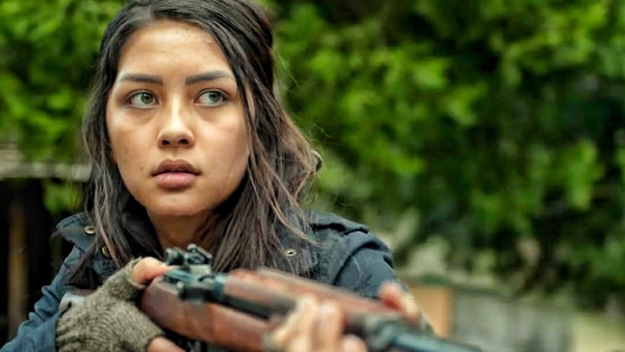 After the Apocalypse A Religious Community Collects Women | What Still Remains (2018) Movie Recap
