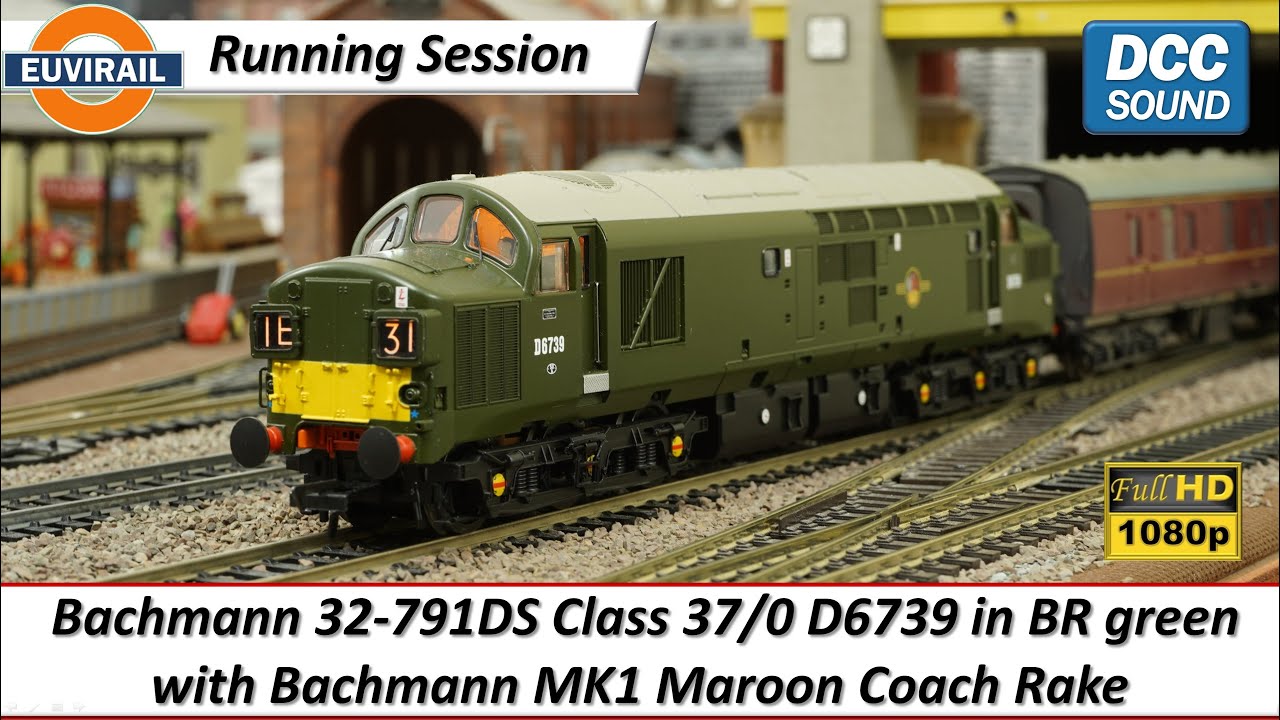 Bachmann Class 37/0 32-791DS D6739, BR green, small yellow panel - DCC sound fitted, Maroon MK1 Rake