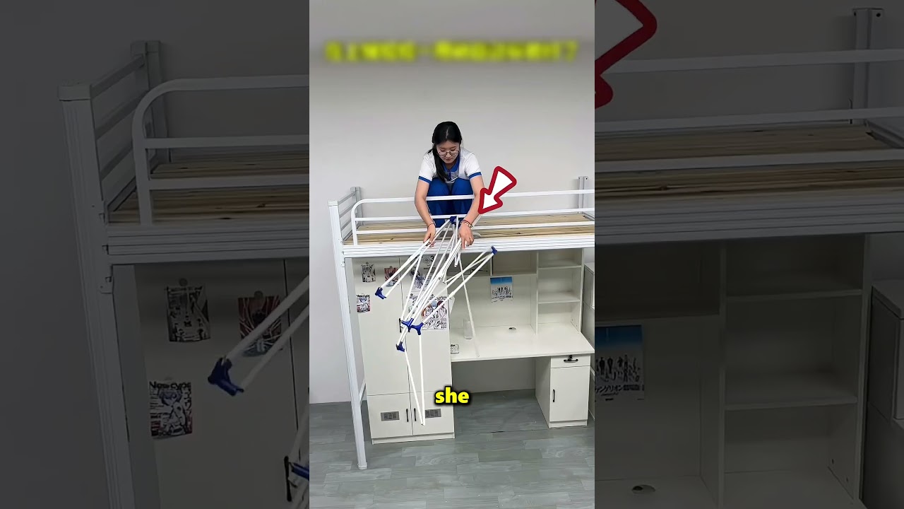 She Turned Her Hostel Bed Into An Amazing Comfort Zone ❤️