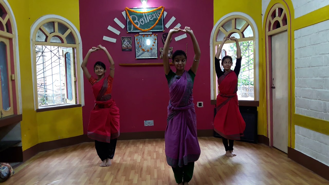 Tanay Halder.bharatnatyam exponent..Paras Tillana