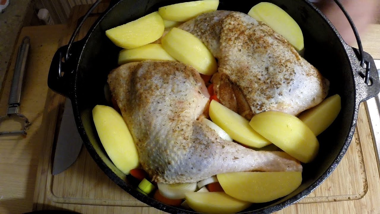 Hühnerschenkel mit Gemüse aus dem Dutch Oven