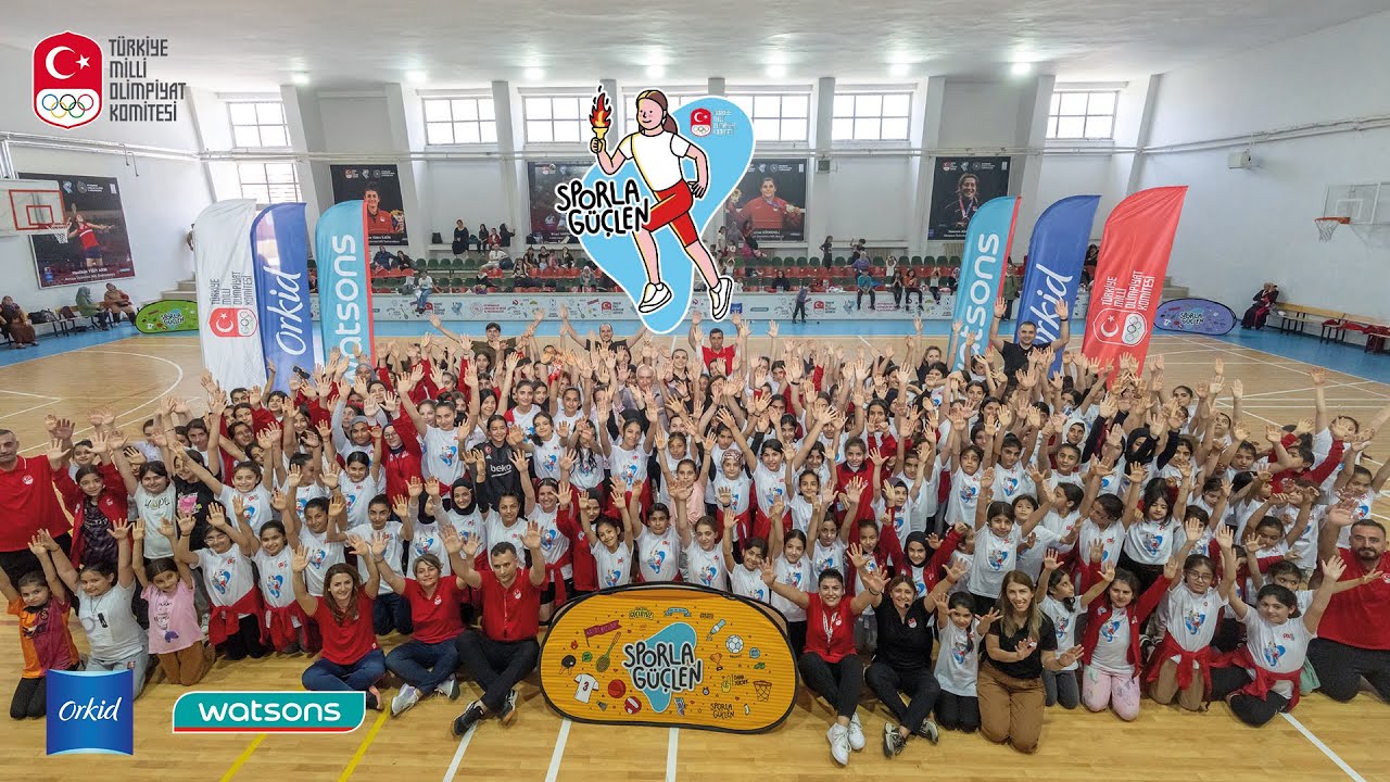 Sporla Güçlen Projesi | Diyarbakır'da Kız Çocuklarına Spor Ekipmanı Dağıtım Etkinliği