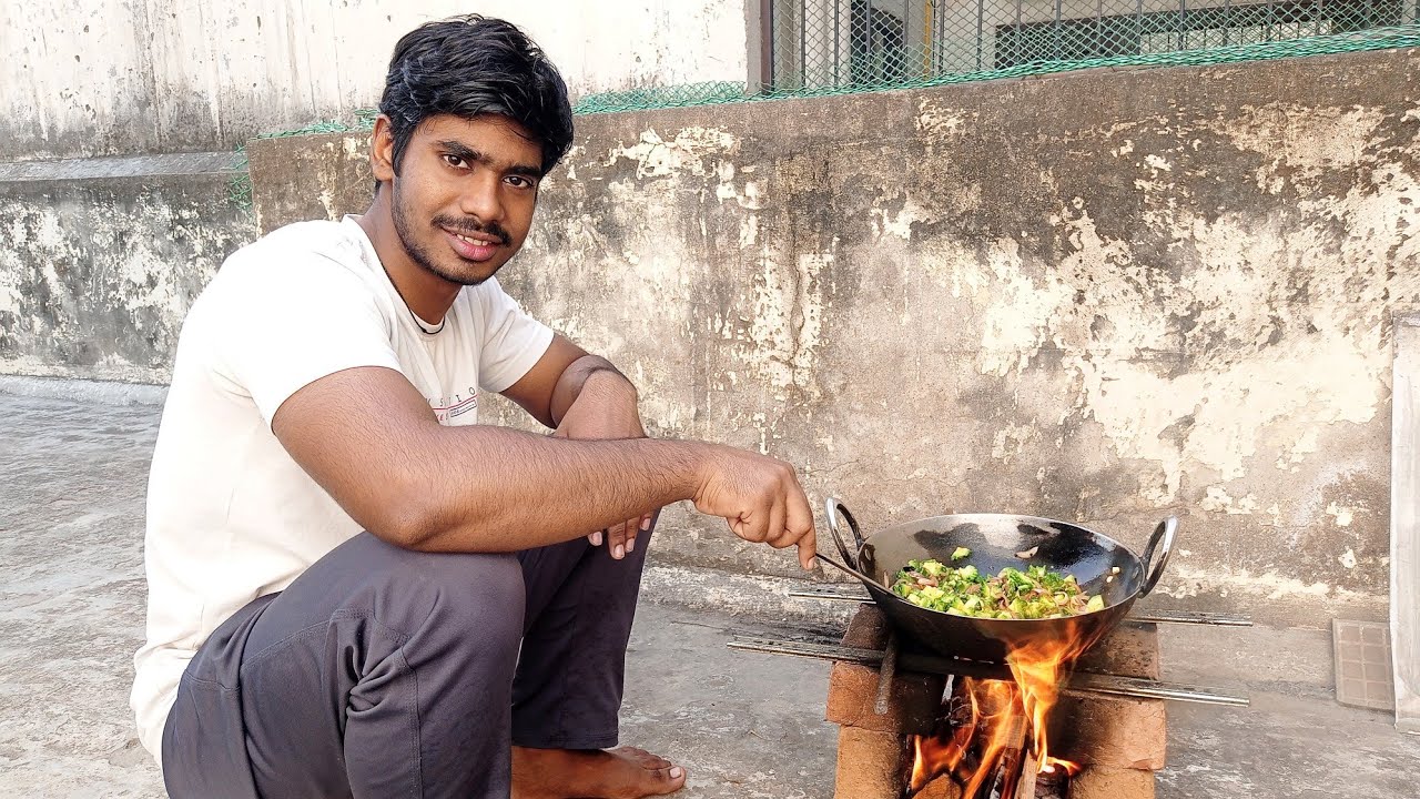 Gas Khatam Ho Gaya 😲 Mitti Ke Chulhe Par Khana Banaya 