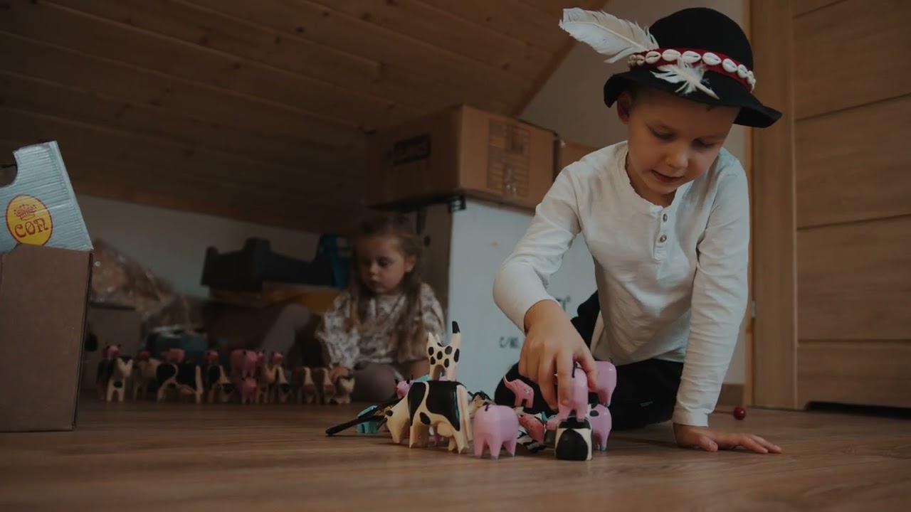 Tradycyjne zabawkarstwo drewniane.