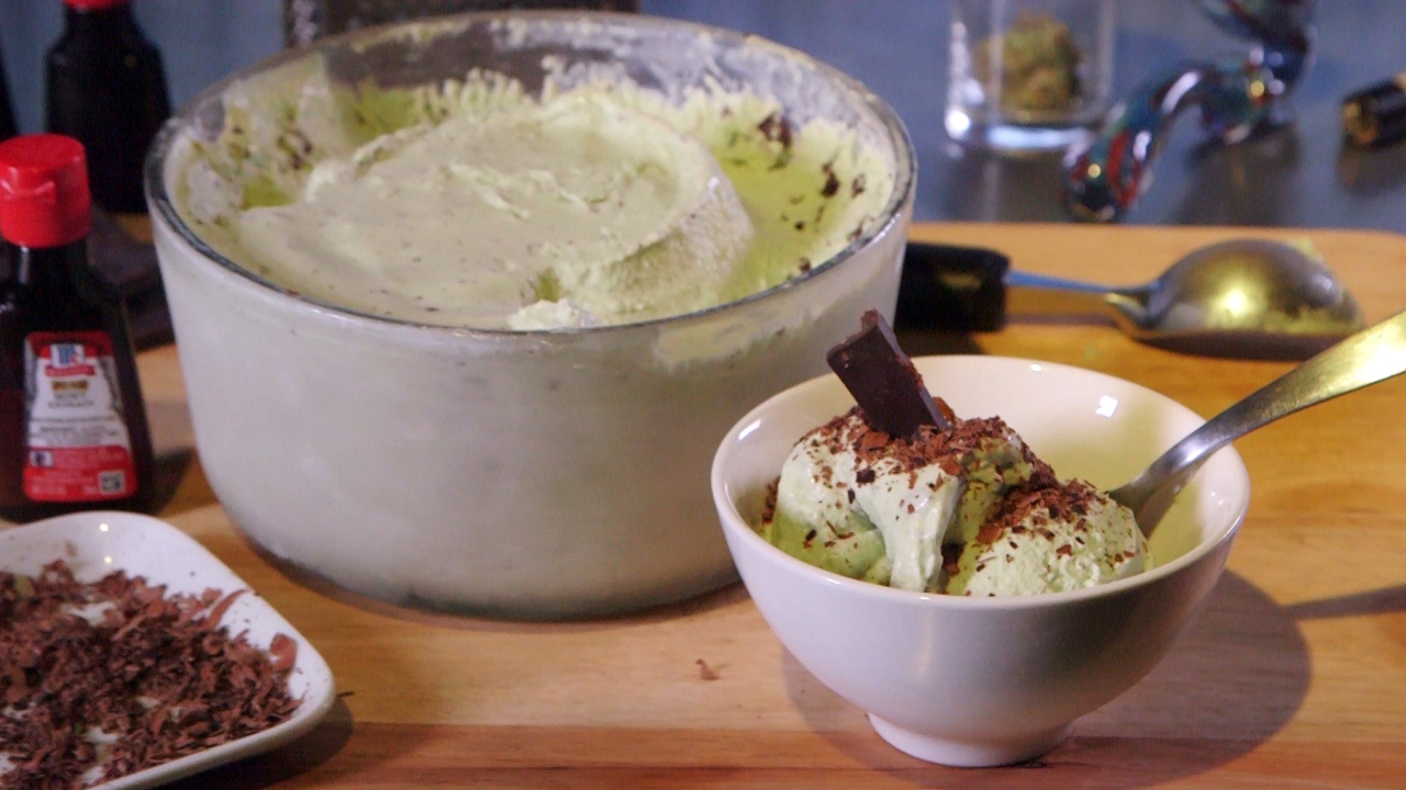 How To Make Marijuana Ice Cream (Cannabis Mint Chocolate Chip): Infused Eats #37
