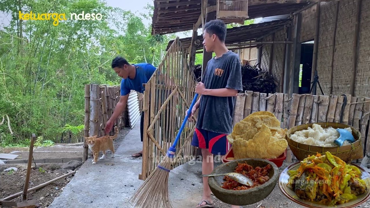 aktivitas sore || masak ikan acar kuning,makan di teras belakang, suasana desa, masakan desa