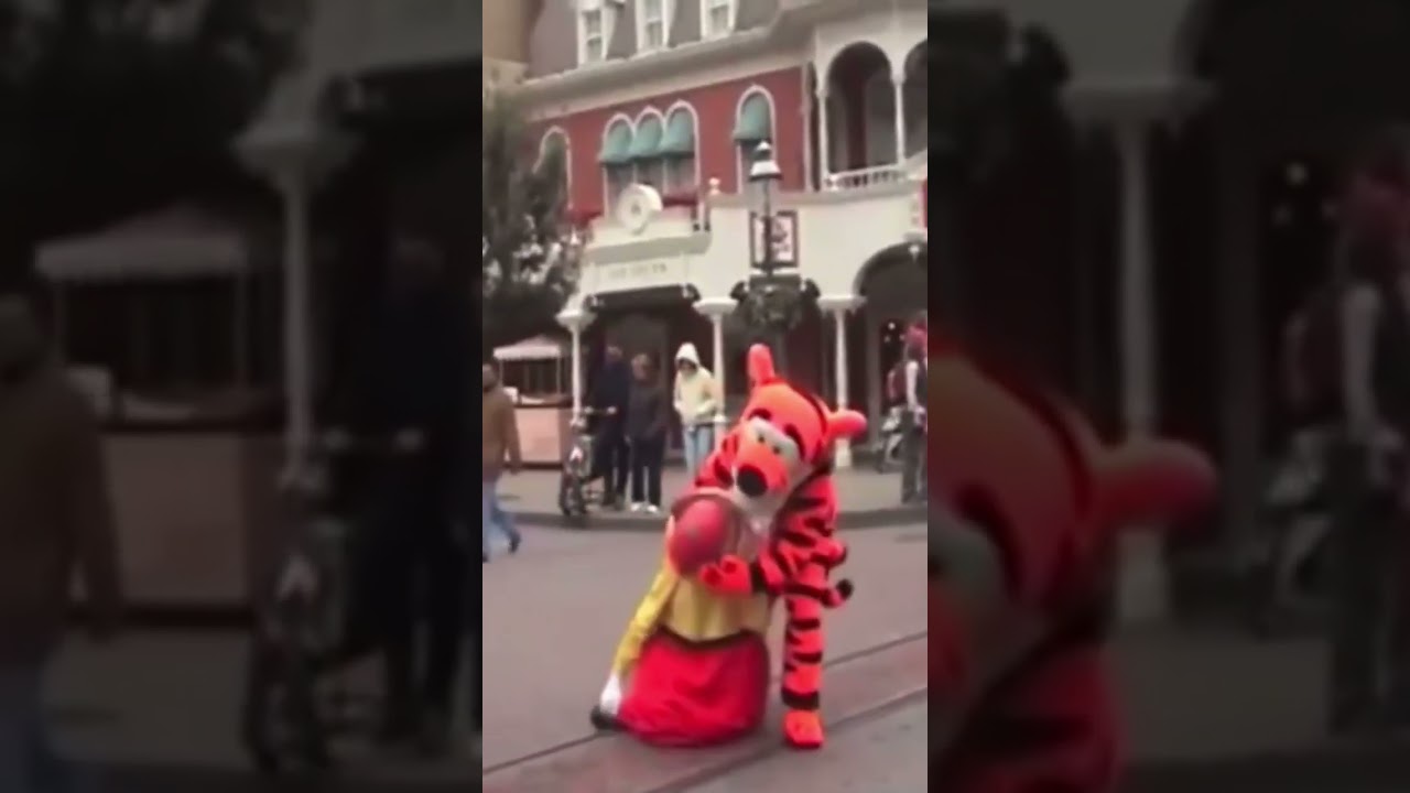 What Happens If A Disney Character&rsquo;s Head Falls Off | Disney Experts Sharing Disney Facts #disney
