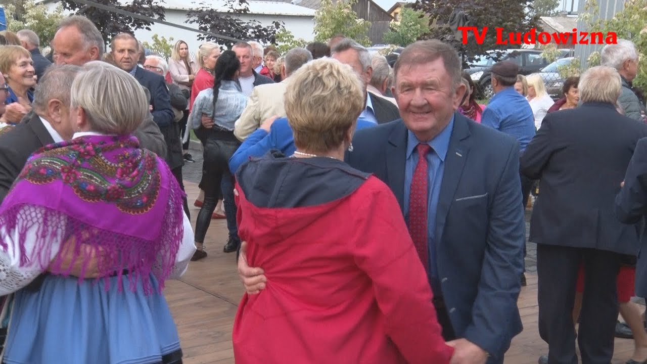 Region RADOMSKI słynie z OBERKÓW i wspaniałych przytupujących tancerzy oraz z świetnych TANCEREK !
