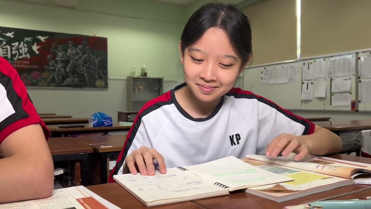 銘記歷史共創和平紀念抗戰微短劇創作比賽優異獎  筆記本裏的抗戰記憶