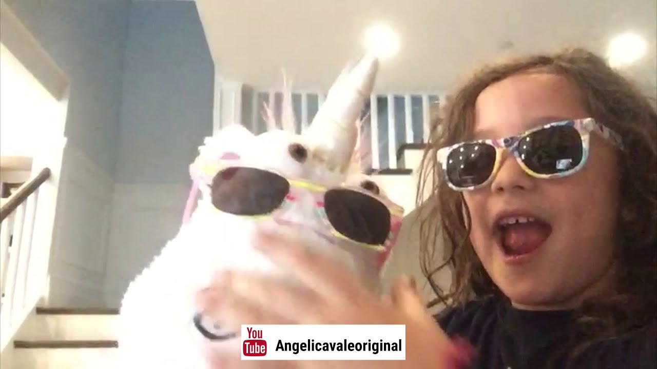 Angelica Vale Fiesta en Casa con mis hijos.