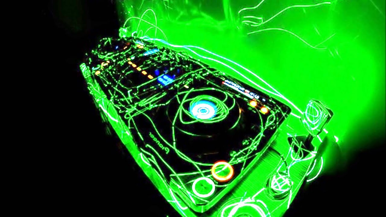 Deep Minimal Dubstep Mix 4: New July mix