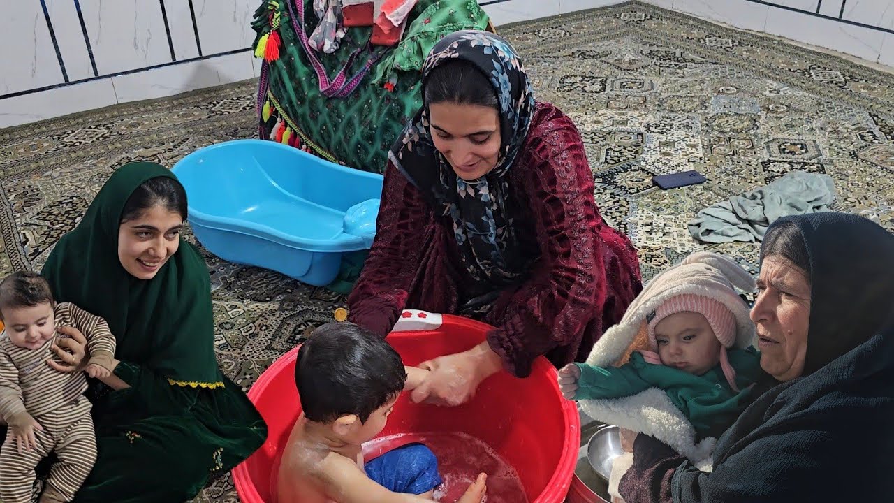 Farzaneh went to visit her mother Khurshid to treat her daughter's face.