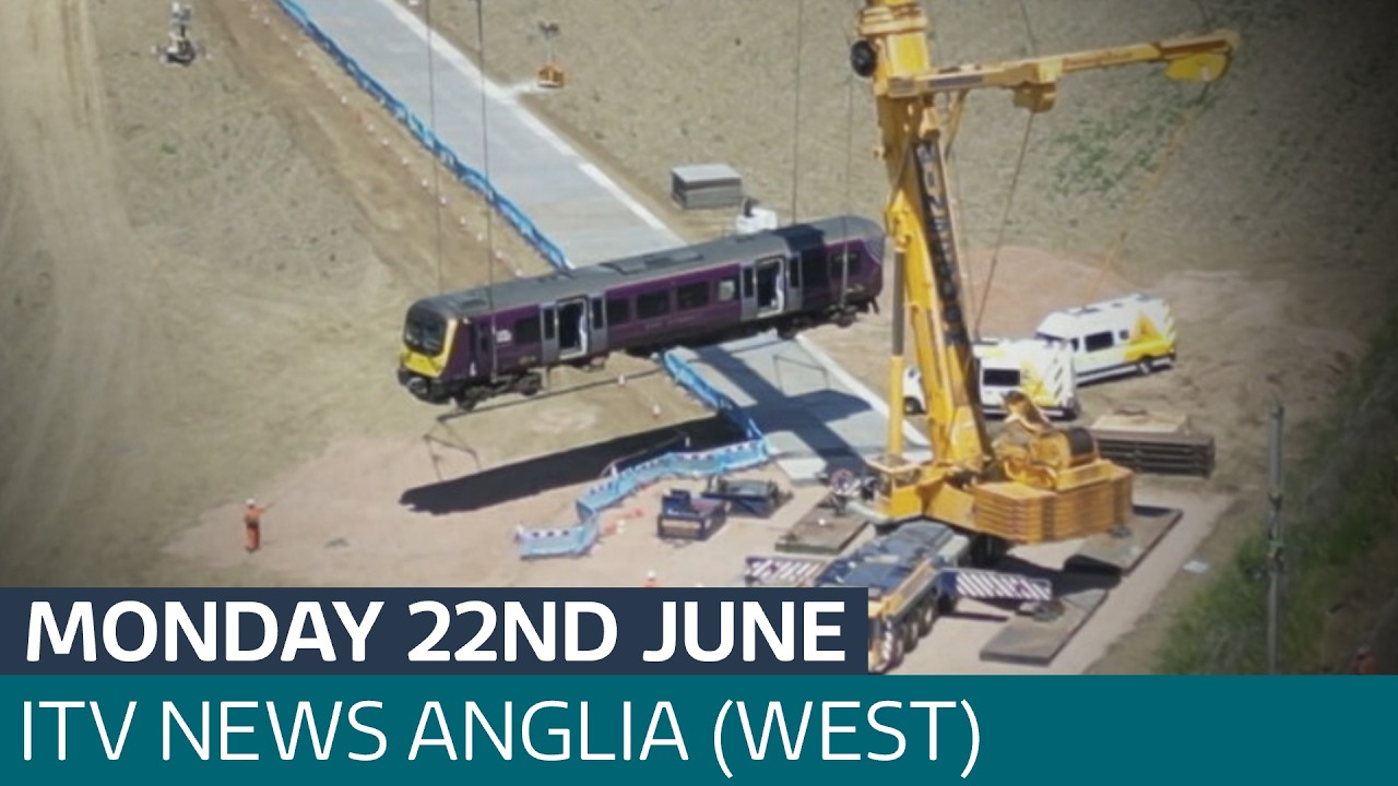 A huge operation to clear the tracks after the Bedford rail crash&nbsp;| ITV News Anglia (West)