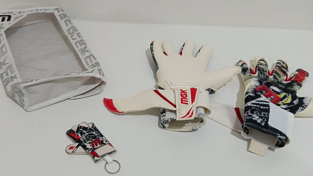 MGK VOLAR 22 GOALKEEPER GLOVE (MALAYSIA SPECIAL EDITION)