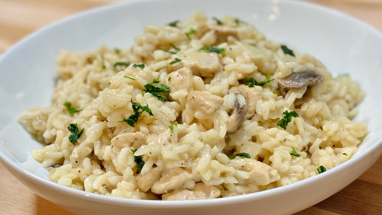 НАСТОЯЩИЙ рецепт ризотто 🍚 С курицей и грибами! С СУБТИТРАМИ.