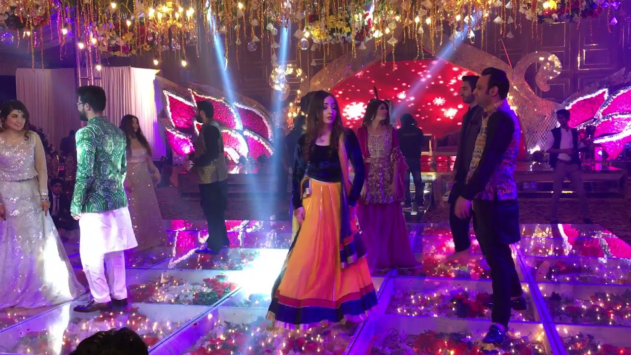 Aankh mare dance video choreographeri bye (Mr Pooh)