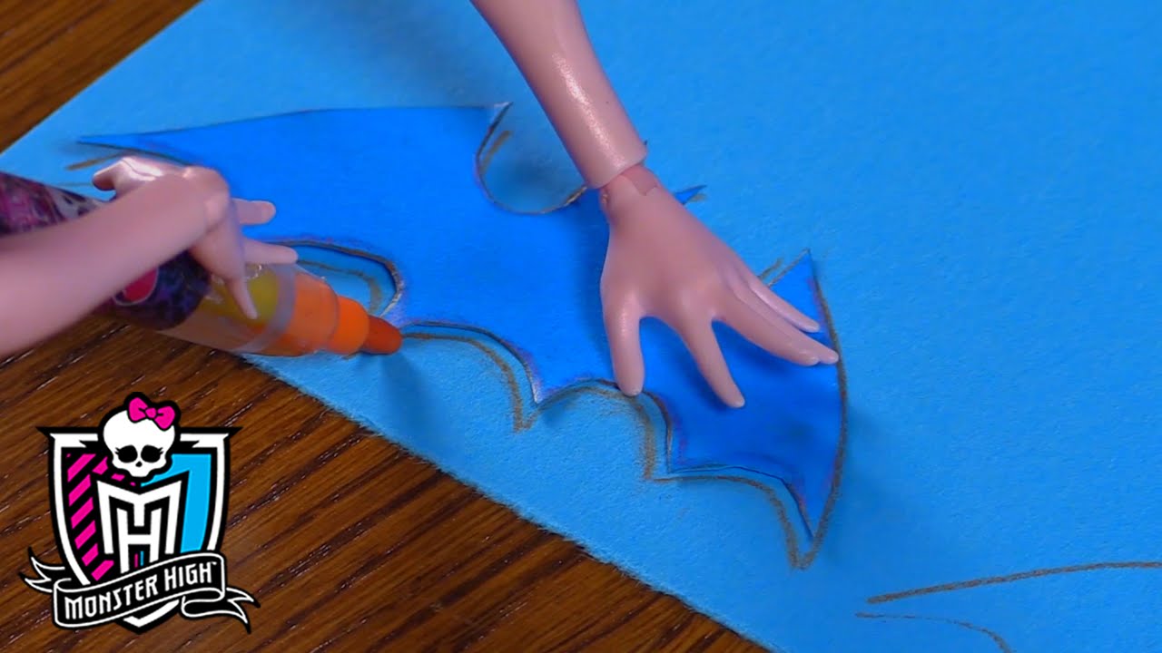 Fangtastic DIY School Supplies with Draculaura™ | Monster High™