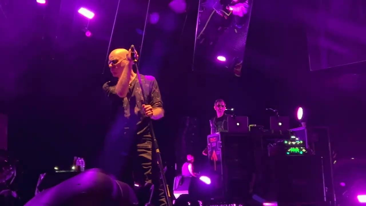 The Sisters Of Mercy - We Are The Same, Susanne (Brussels 2022-04-18)