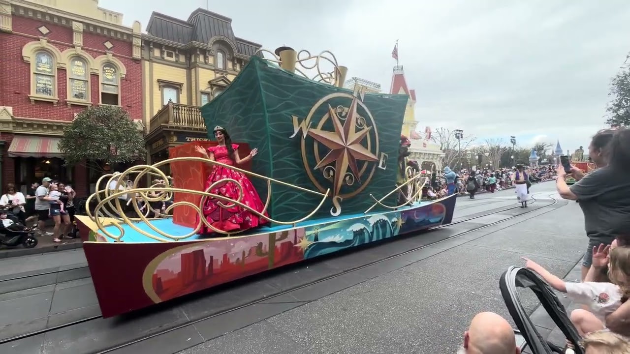 Disney Magic Kingdom Parade 