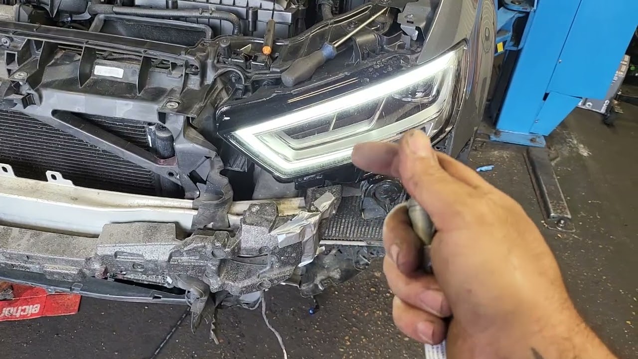 Audi S3 горит индикатор подушки безопасности, коды неисправностей B10381B B10391B B103215 B103315...