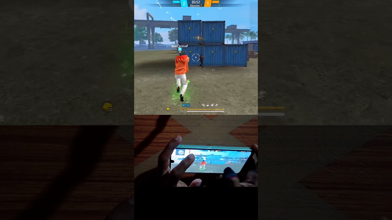 HANDCAM GAMEPLAY LOW DEVICE WITH ON PHONE PLAYER 😔#viral #ffhandcam #handcam #viral