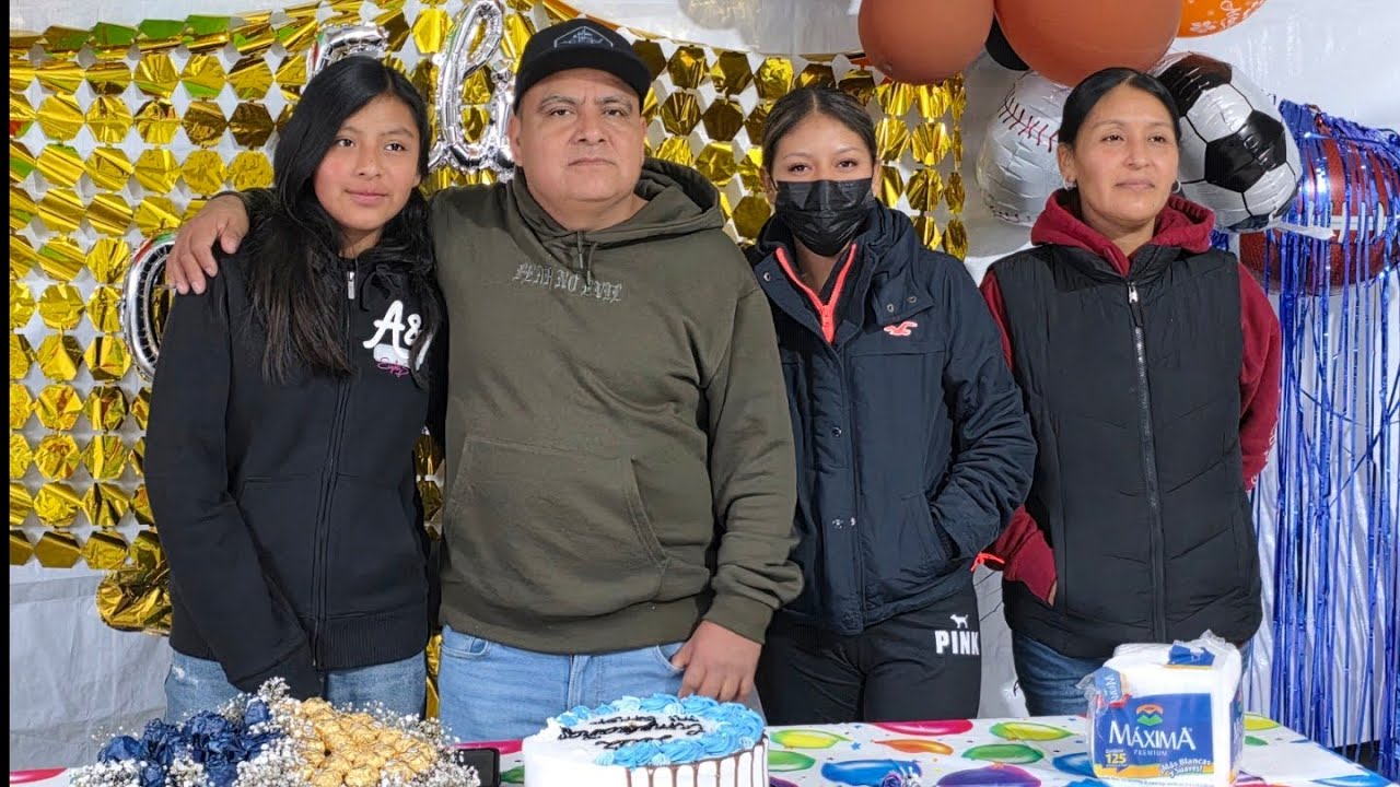 Cumpleaños Sorpresa de Higinio Santiago en Independencia San Juan Mixtepec Juxtlahuaca Oaxaca Méx.