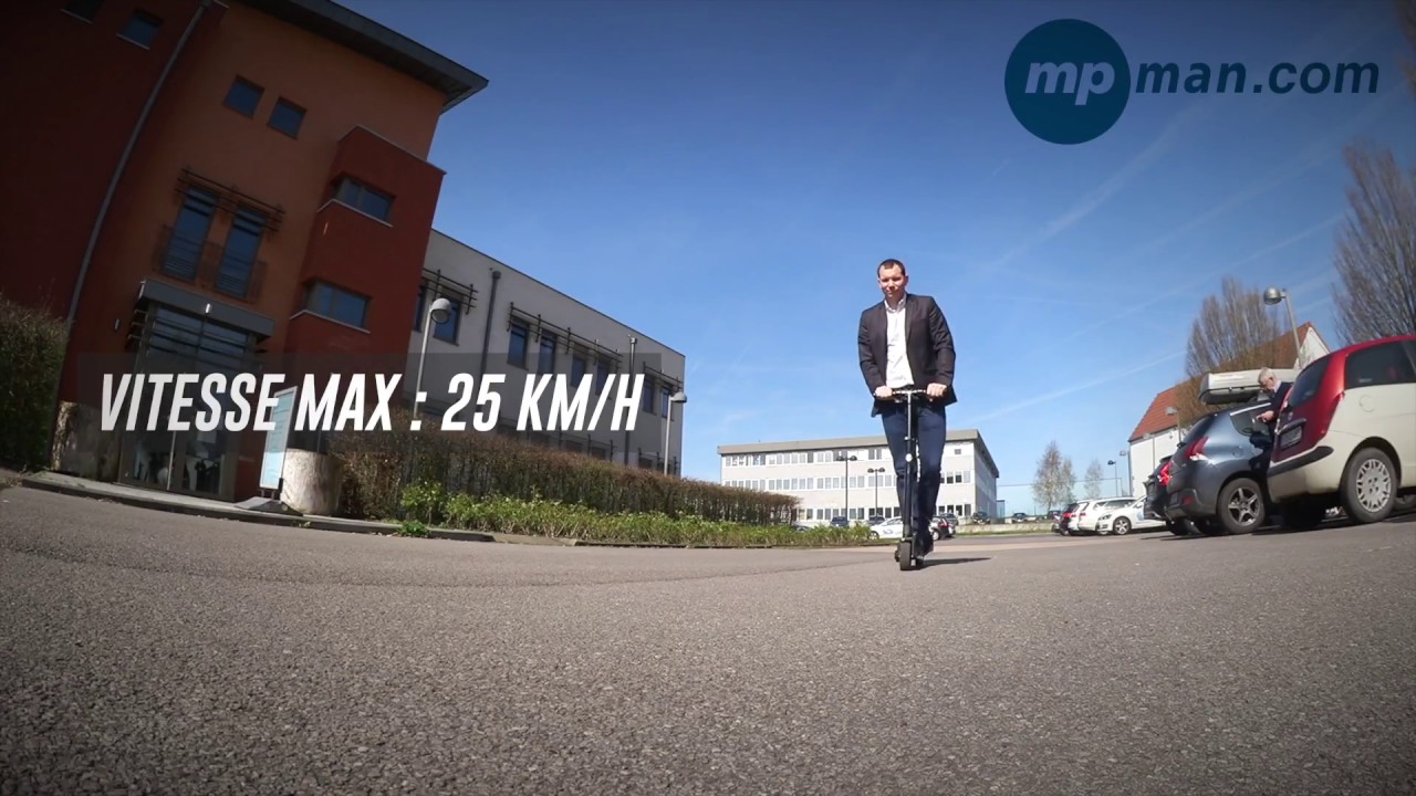 Trottinette pliable connectée MPMAN TR100 noir disponible sur Norauto.fr