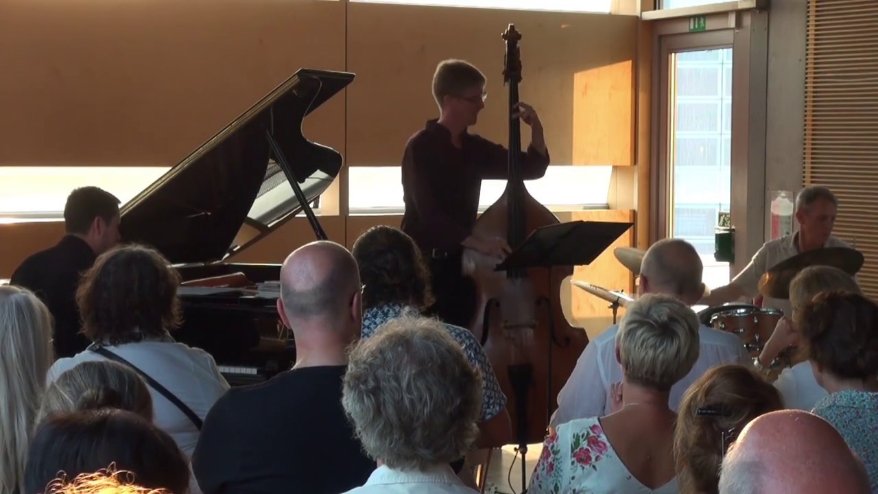 NAtO Trio live