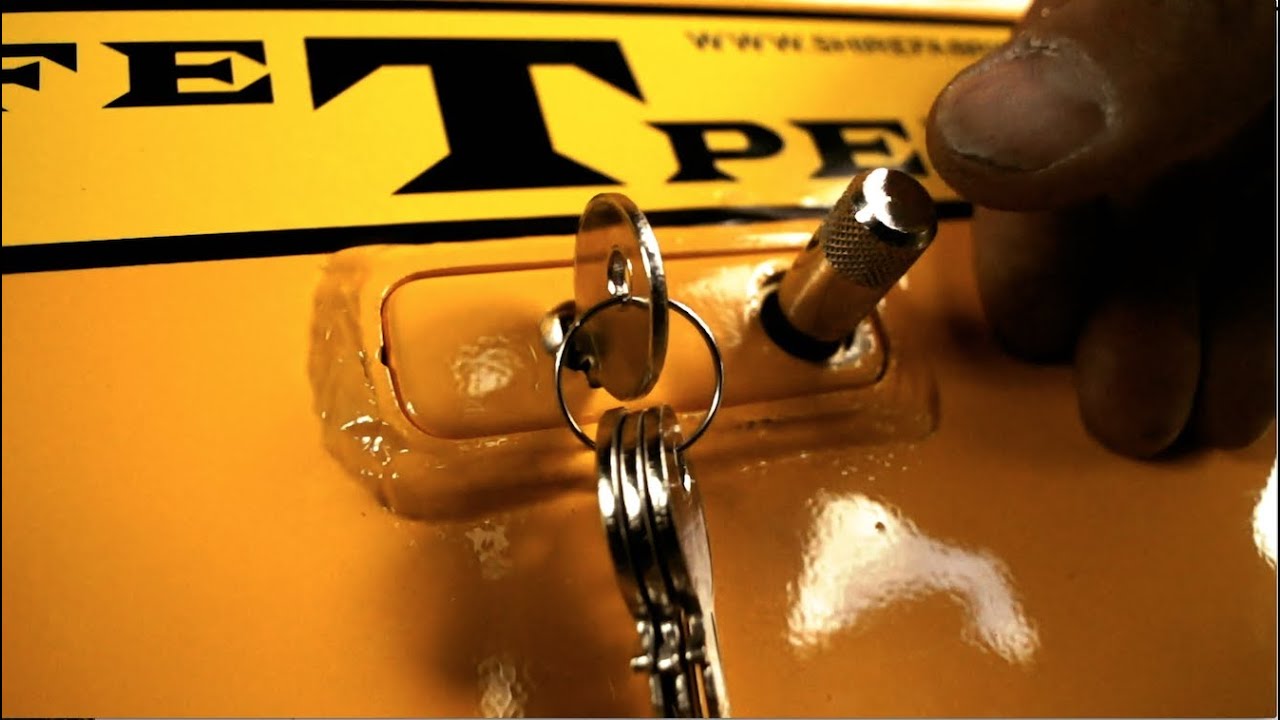 Stop your Land Rover from being stolen - Safe T Pedal for Land Rovers