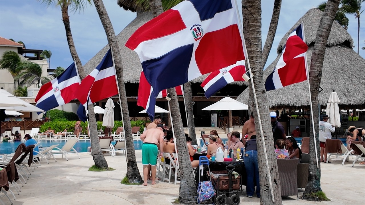 Secrets ROYAL BEACH Part 2 Punta Cana     Entertainment❤️  All staff❤️   Pool❤️    Food❤️