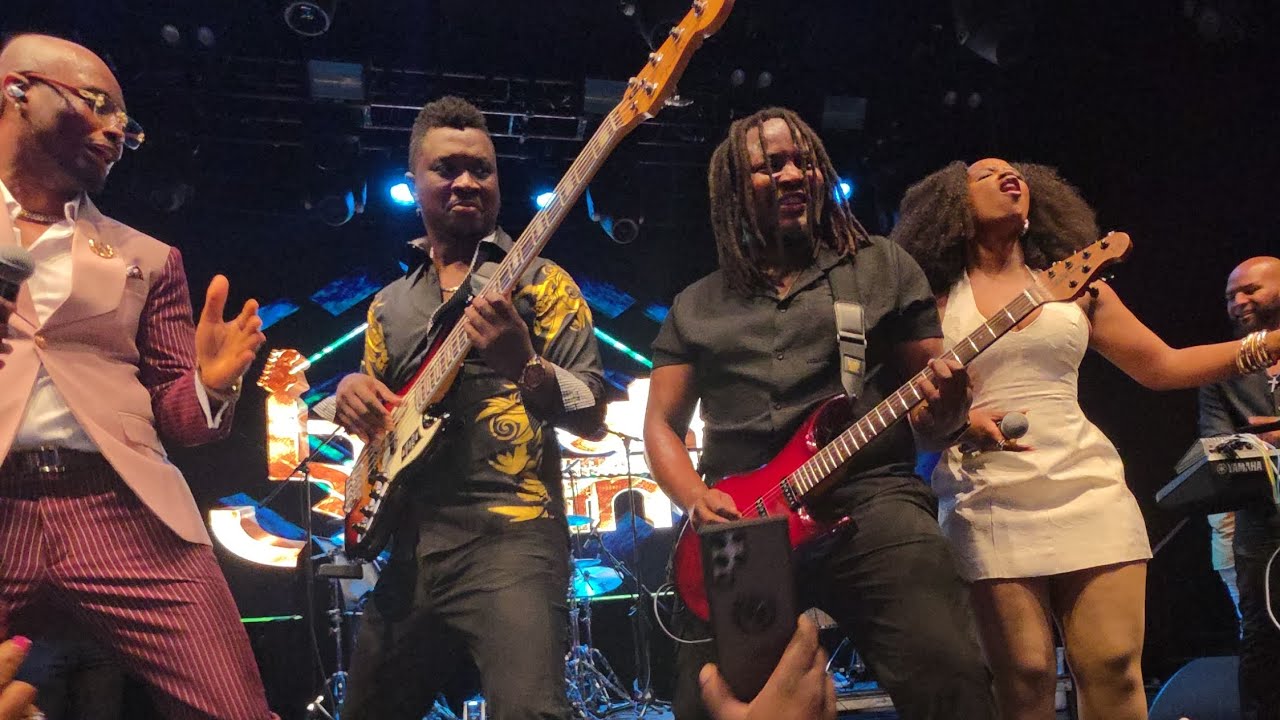 Bedjine Kdilak Boston Met Rido gade yon mirak Batè Gitaris la Wide Leta Bass ap fè