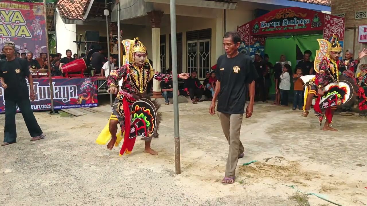 Tari jagoan versi Gatot kaca Turonggo karya budaya 26b Rejomulyo metro selatan kota metro Lampung 