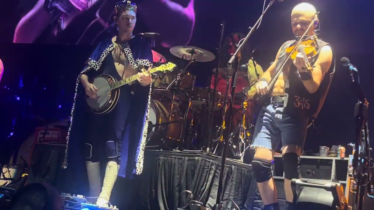 Billy Strings w/ Duane Trucks & Chris Pandolfi ‘’No More to Leave You Behind’’ 10/31/23 Grand Rapids