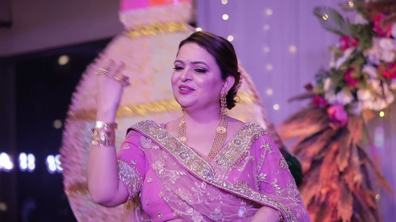 mother dedicating beautiful dance for her daughter's wedding, emotional video, samdhi samdhan song.