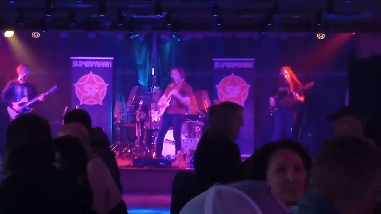 SuperFrank - American Girl (Tom Petty cover)