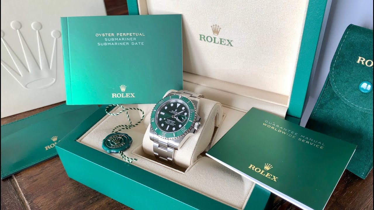 Rolex Submariner "Hulk" Unboxing