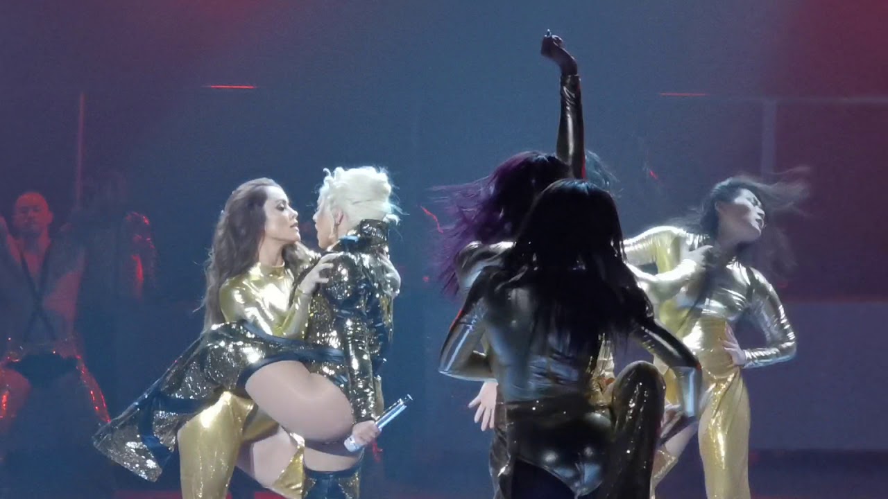 Christina Aguilera - The Xperience Las Vegas : Dirrty + Express + Lady Marmalade