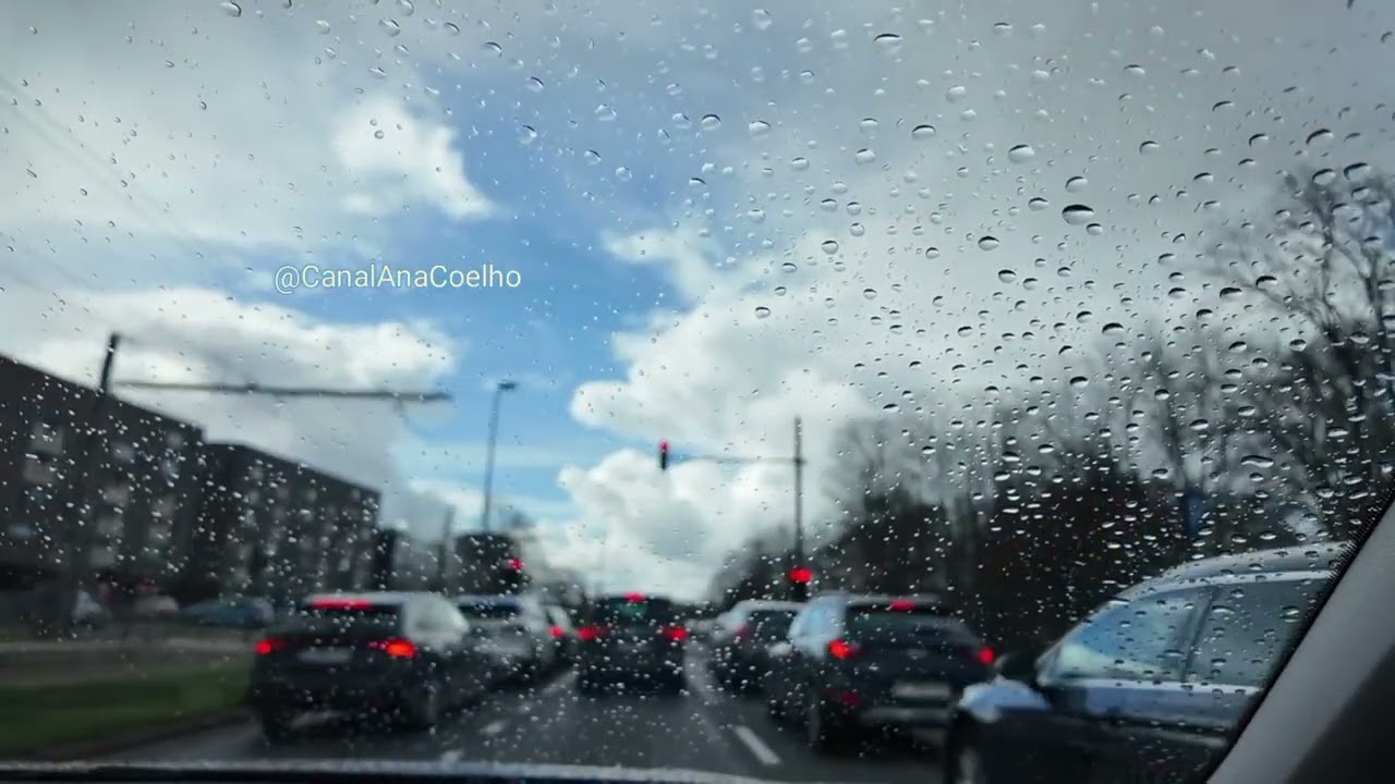 Dirigindo numa tarde chuvosa pelas ruas de Antuérpia, Linkeroever e Beveren - Bélgica. 