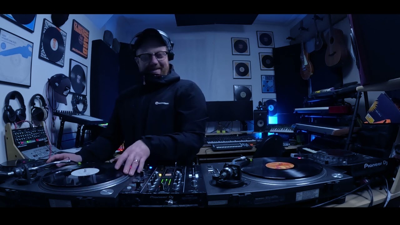 Volume 1 - All Vinyl Old Skool House Classics: Timeless Grooves of Our Generation 🎧🔥