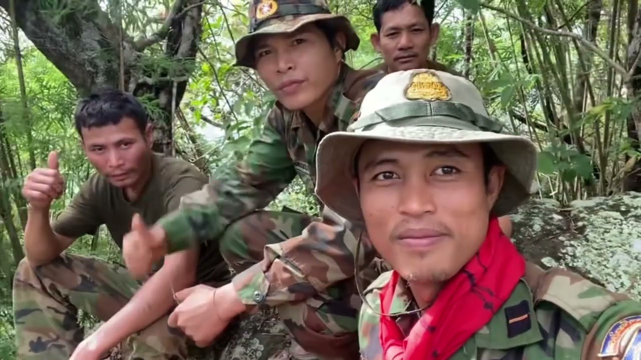 បងប្អូនស្ដាប់សម្ដីបងកងទ័ពកម្ពុជាយើង អង្គអាចក្លាហានសុំសរសើរ❤️🇰🇭