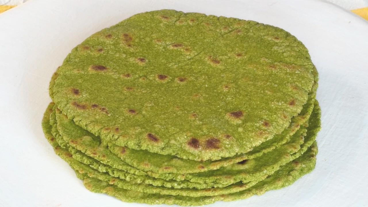 I Tried Making Flatbread with JUST Spinach & Oats!