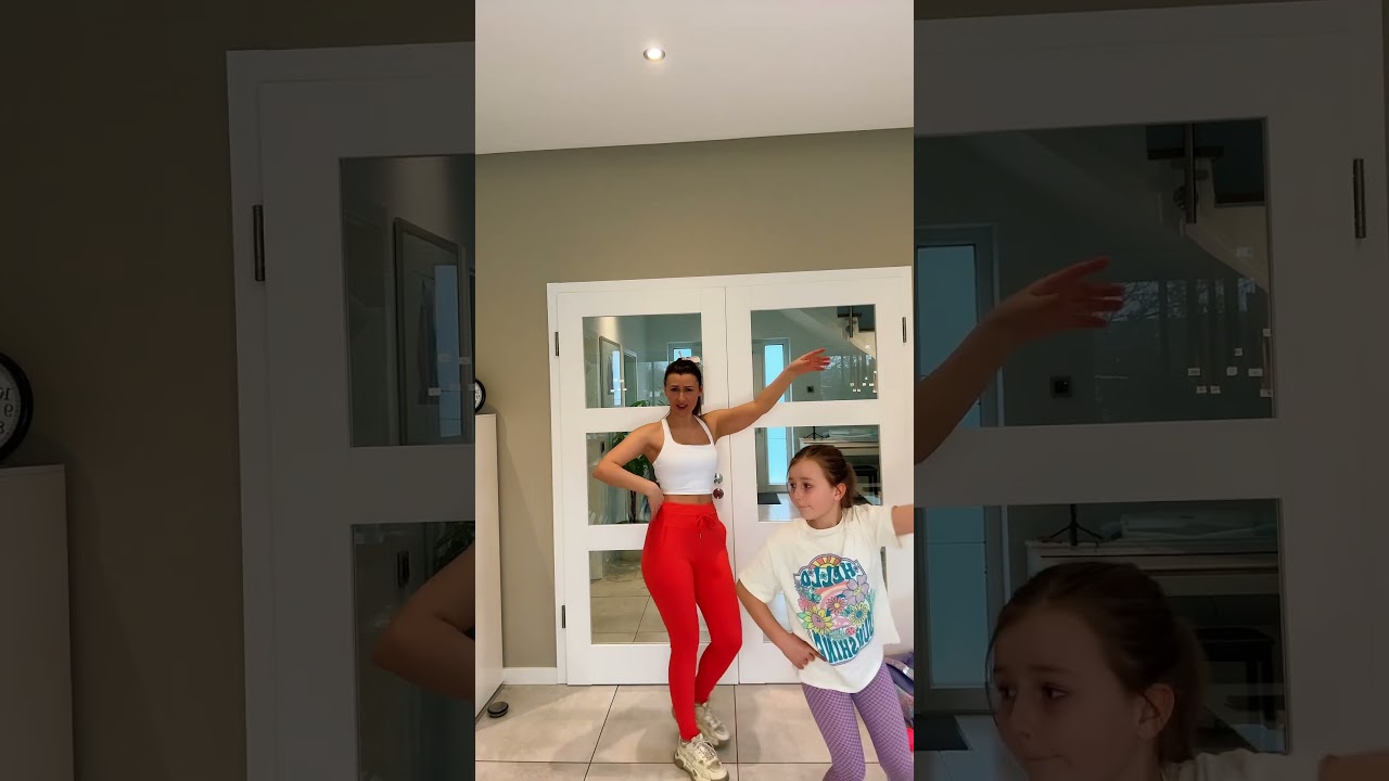 Wo sind meine Albaner 🇦🇱 #shortsvideo #shortsyoutube #dance #daughter #mom