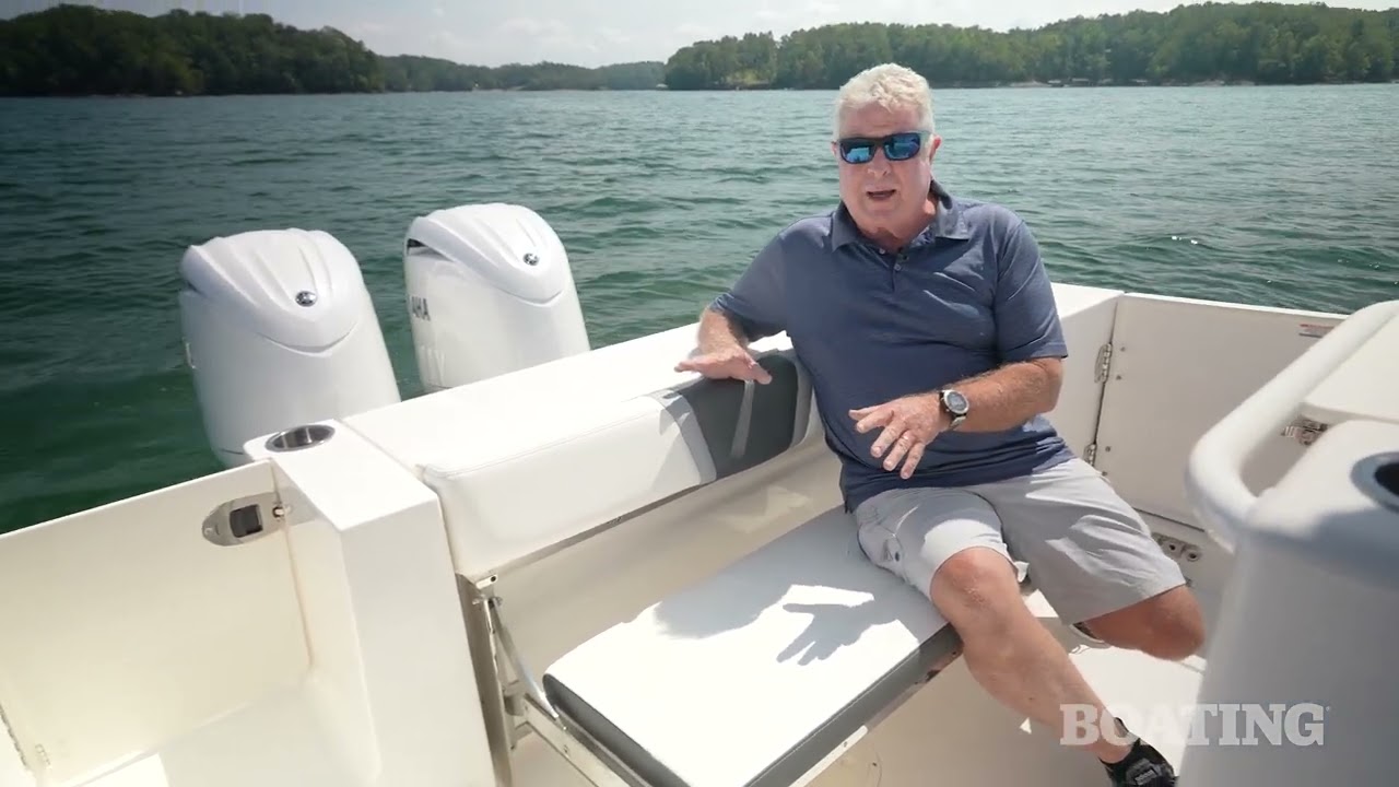 Robalo R250 Boat Test Review 2024