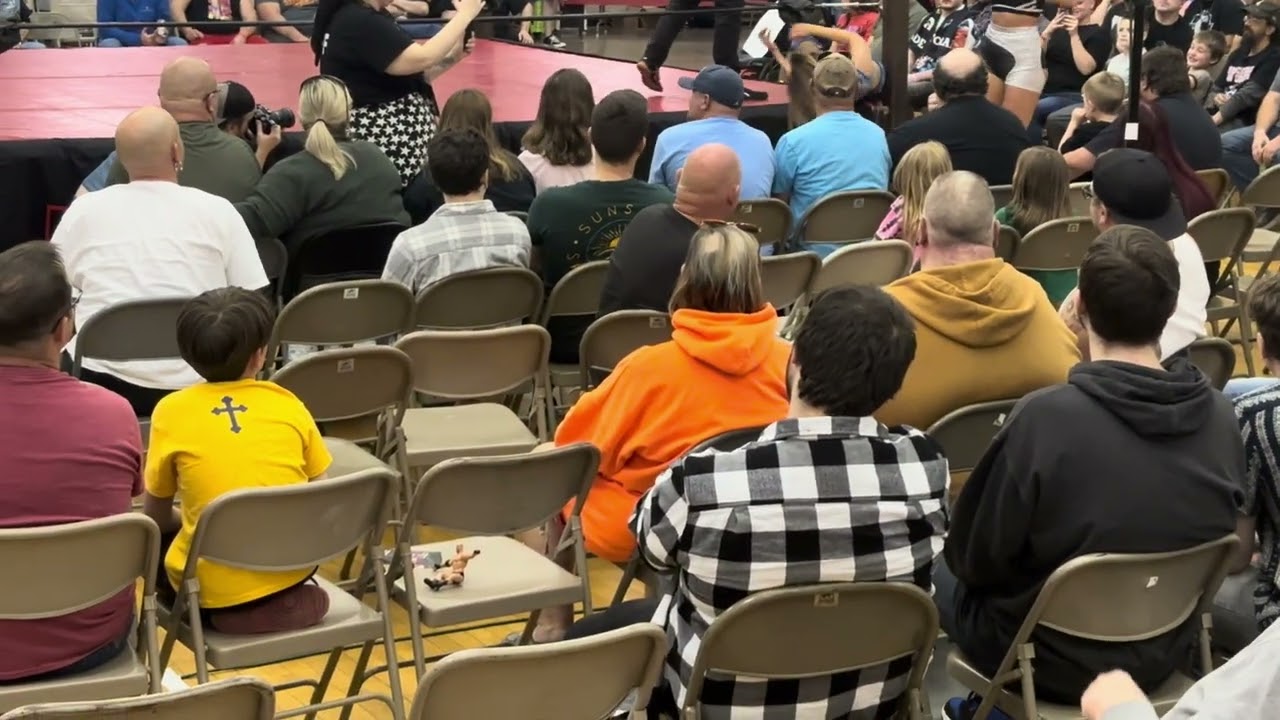 Shawna Reed vs Maggie Lee